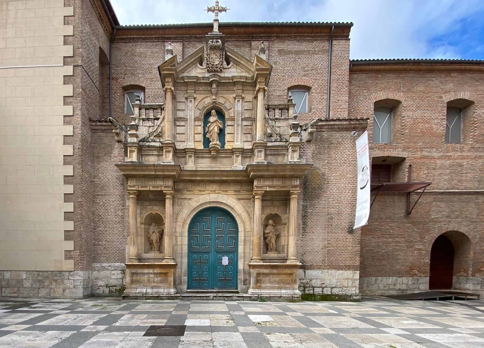 Exterior sala de exposiciones Iglesia de las Francesas