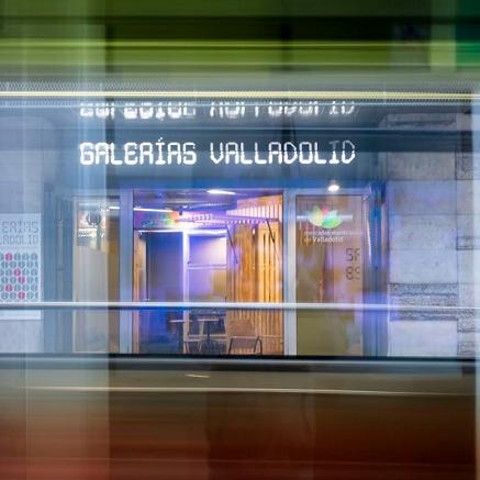 Fachada Galerías Va