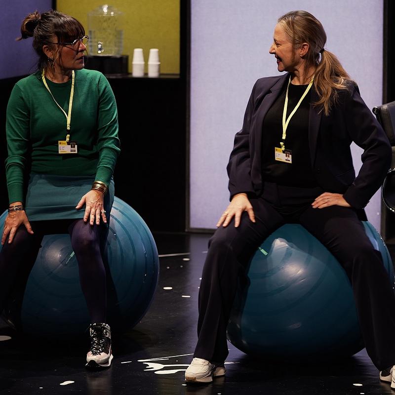 Representación de Contracciones con Candela Peña y Pilar Castro