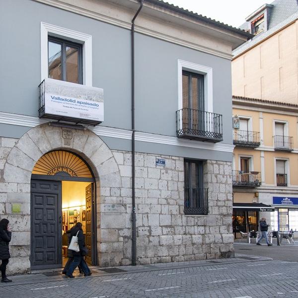 Fachada Casa Revilla sede FMC