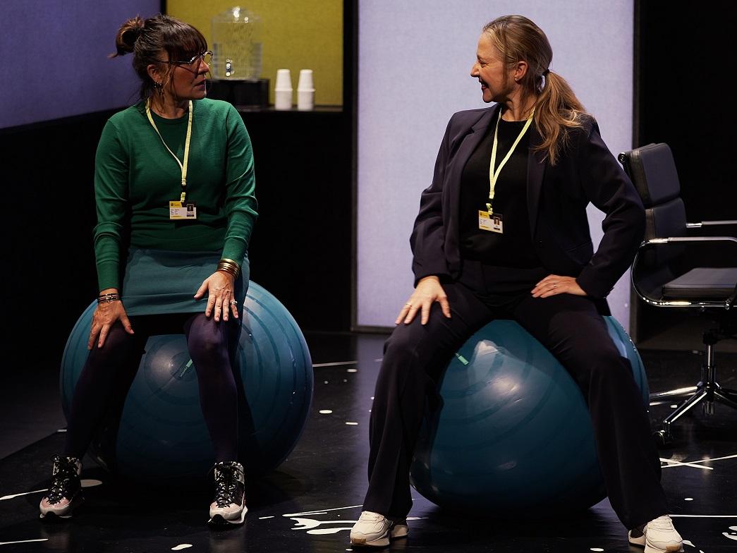 Representación de Contracciones con Candela Peña y Pilar Castro